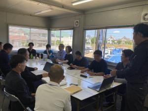 現場会議写真
